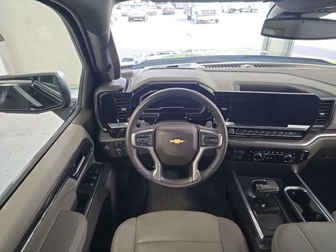 Certified 2024 Chevrolet Silverado 1500 LTZ AWD/4WD image 12