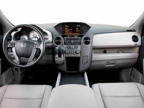 Used 2013 Honda Pilot Touring image 4
