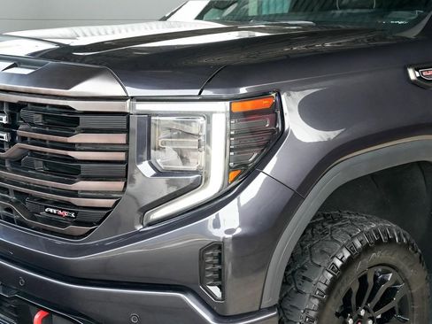 Used 2022 GMC Sierra 1500 AT4X image 15