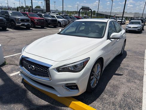 Used 2022 INFINITI Q50 Luxe w/ Cargo Package AWD/4WD image 2