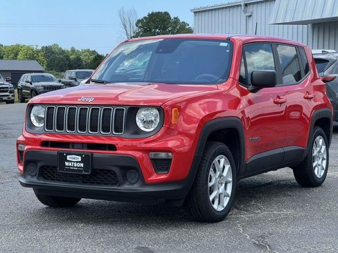 Used 2023 Jeep Renegade Latitude AWD/4WD image 33