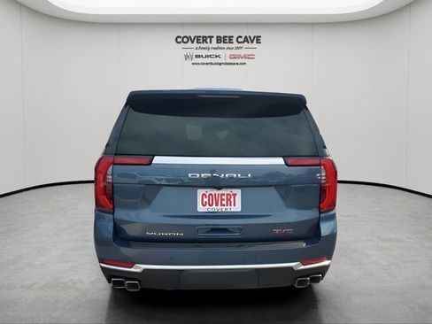 New 2026 GMC Yukon Denali w/ Sun & Power Step Package image 8