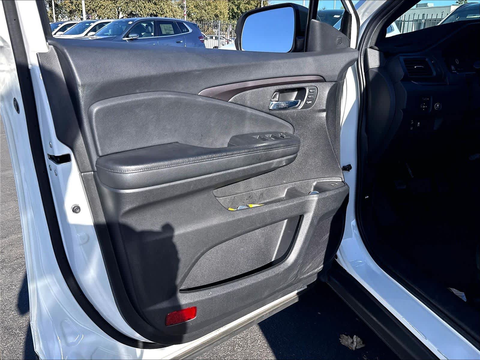 Used 2021 Honda Passport EX-L image 17