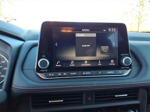 Certified 2025 Nissan Rogue SV w/ Rock Creek Premium Package image 11