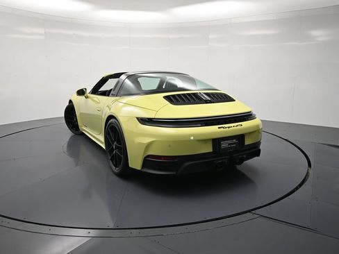 Certified 2025 Porsche 911 Targa 4 GTS AWD/4WD image 44