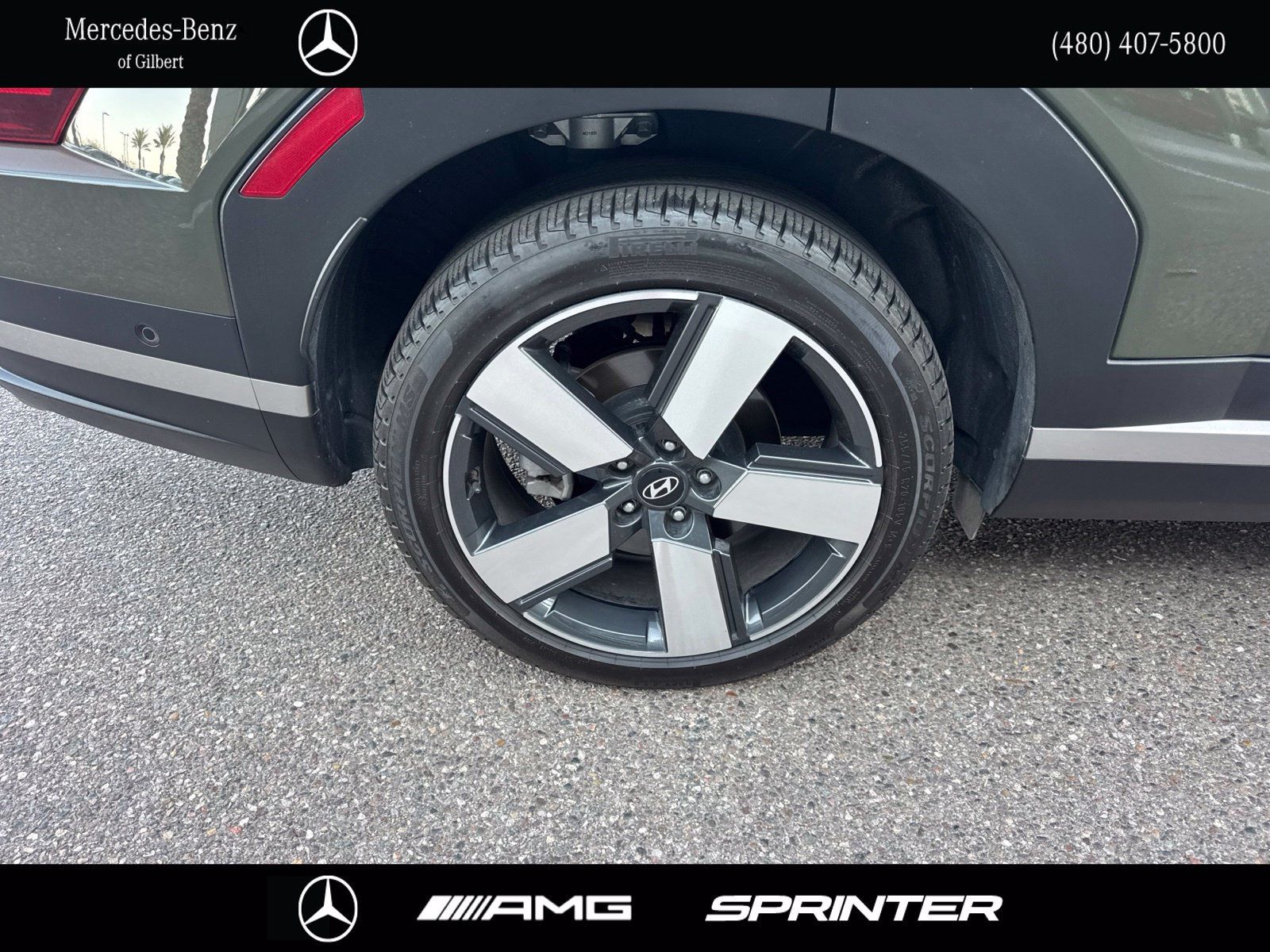 Used 2024 Hyundai Santa Fe Limited AWD/4WD image 6