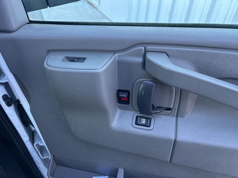 Used 2017 Chevrolet Express 3500 LT w/ LT Preferred Equipment Group image 38