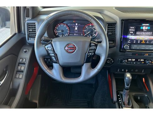 Used 2023 Nissan Frontier PRO-4X w/ Pro-4X Premium Package AWD/4WD image 15