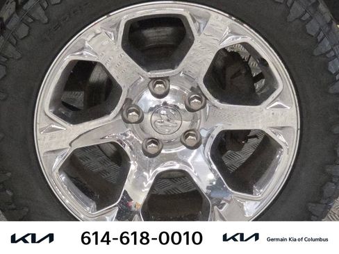 Used 2016 RAM 1500 Laramie w/ Convenience Group AWD/4WD image 13