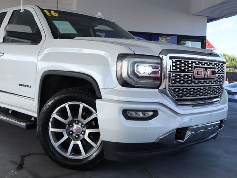 Used 2016 GMC Sierra 1500 Denali RWD image 2
