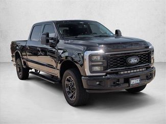 Used 2024 Ford F250 Lariat w/ Lariat Ultimate Package AWD/4WD video 3