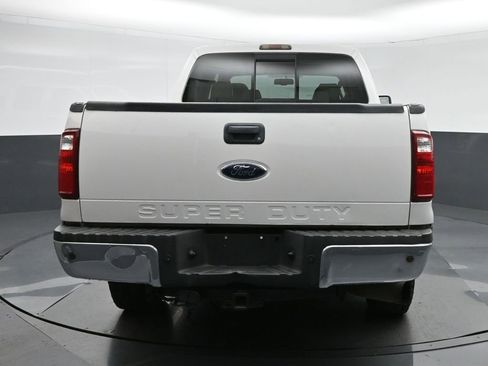 Used 2010 Ford F250 Lariat image 6