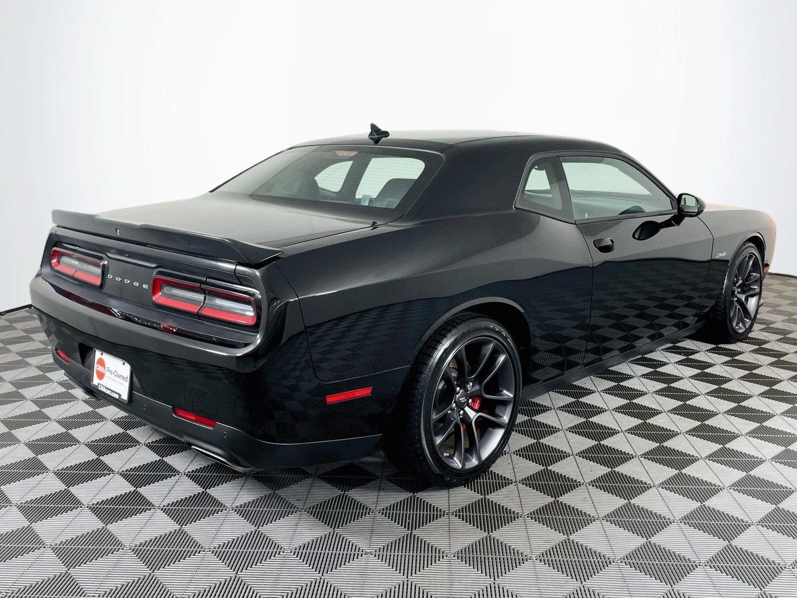 Used 2023 Dodge Challenger R/T w/ Plus Package RWD image 9