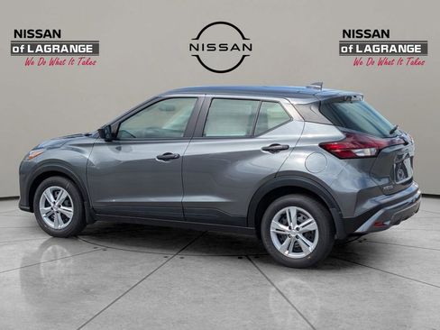 New 2025 Nissan Kicks Play S FWD image 8