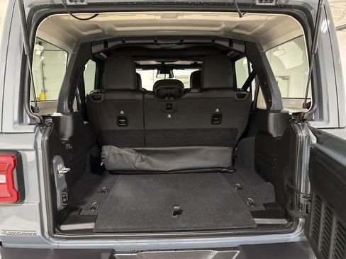 New 2026 Jeep Wrangler Unlimited Rubicon image 11