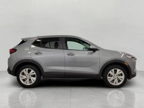 Used 2025 Buick Encore GX Preferred AWD/4WD image 11