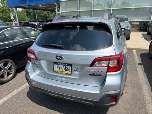 Used 2018 Subaru Outback 2.5i Limited AWD/4WD image 10