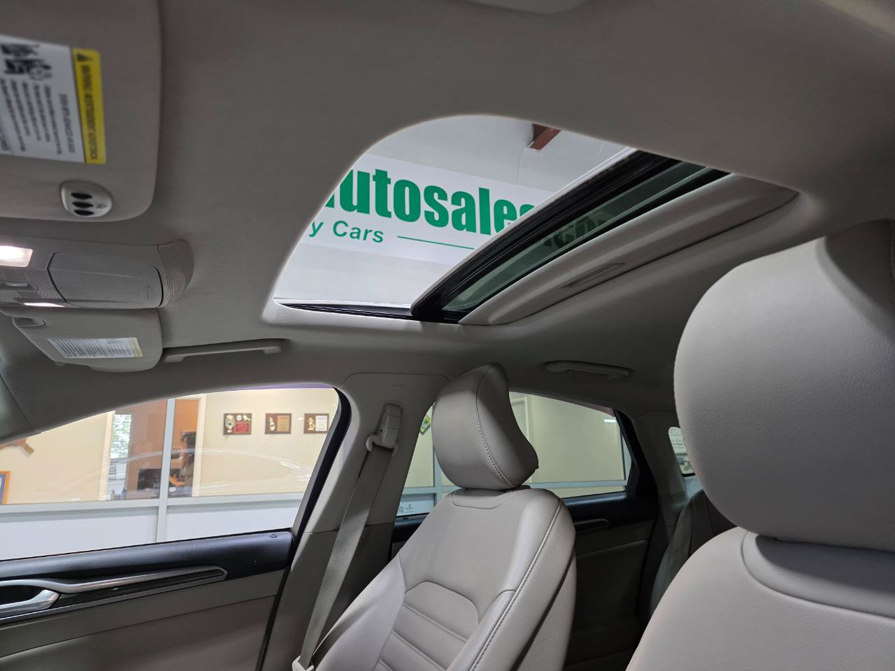 Used 2019 Ford Fusion SEL FWD image 41