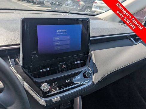 Used 2025 Toyota Corolla Cross XLE AWD/4WD image 19