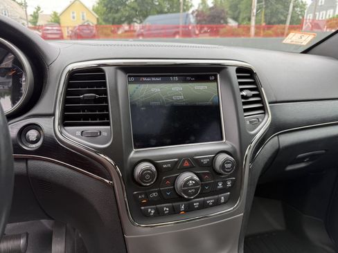 Used 2018 Jeep Grand Cherokee High Altitude AWD/4WD image 17