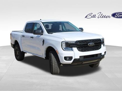 New 2026 Ford Ranger XLT w/ Black Appearance Package image 18