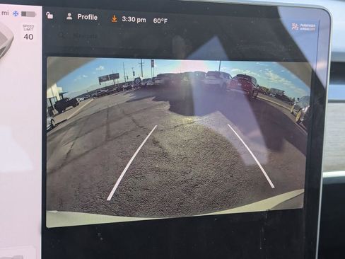 Used 2021 Tesla Model Y Long Range image 15