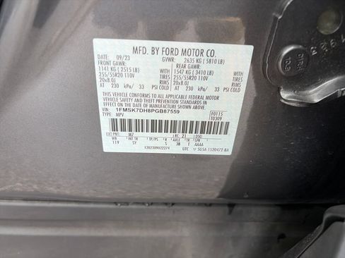 Used 2023 Ford Explorer XLT w/ Equipment Group 202A RWD image 38