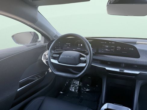 Used 2025 Lucid Air Touring image 60