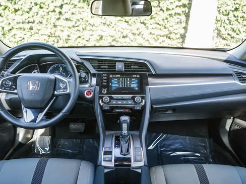 Used 2021 Honda Civic EX image 9