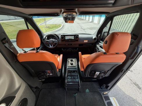 Used 2022 Mercedes-Benz Sprinter 2500 image 51