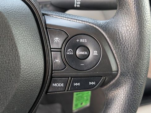 Used 2023 Toyota Corolla LE image 17