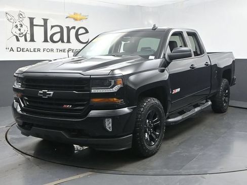 Used 2018 Chevrolet Silverado 1500 LT w/ Midnight Edition AWD/4WD image 52