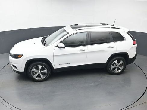 Used 2021 Jeep Cherokee Limited w/ Elite Package AWD/4WD image 34
