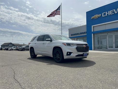 Used 2021 Chevrolet Traverse Premier AWD/4WD image 9