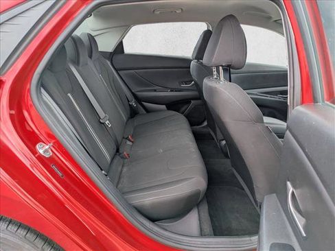 Used 2022 Hyundai Elantra SEL w/ Cargo Package FWD image 19