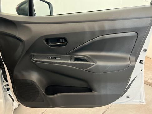 Used 2025 Nissan Versa S w/ Trunk Package FWD image 22