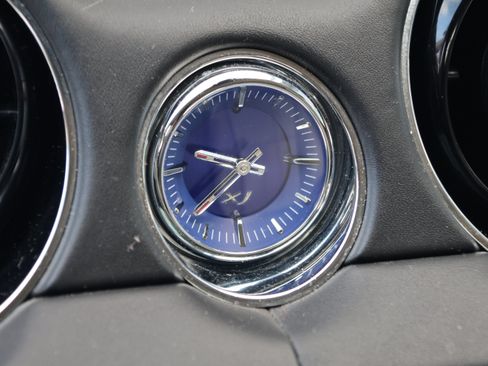 Used 2013 Jaguar XJ L Portfolio RWD image 24