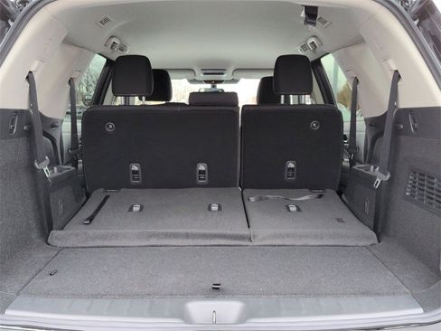 New 2025 Nissan Pathfinder SV image 17