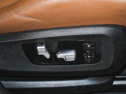 Used 2021 BMW X6 M w/ Executive Package AWD/4WD image 62