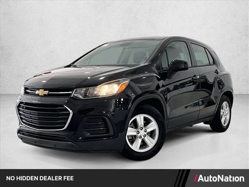 Used 2019 Chevrolet Trax LS FWD image 1