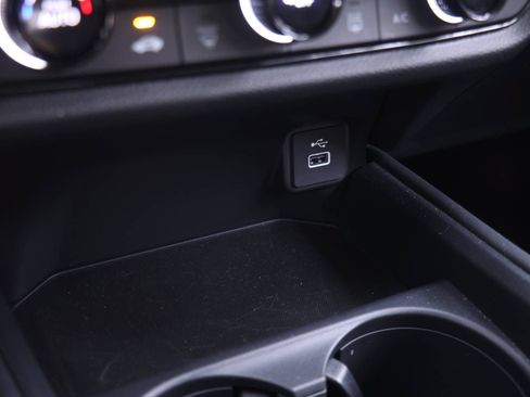 Certified 2024 Honda HR-V LX image 6