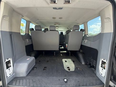 Used 2016 Ford Transit 350 XL image 7
