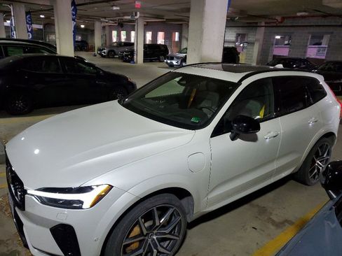 Used 2024 Volvo XC60 T8 Polestar AWD/4WD image 1