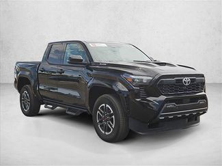 Certified 2025 Toyota Tacoma TRD Sport w/ TRD Sport Upgrade Package AWD/4WD video 3