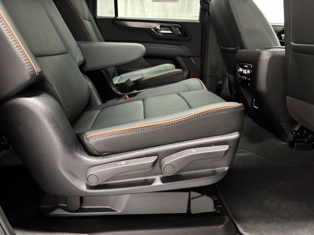 Used 2026 GMC Yukon XL AT4 AWD/4WD image 53