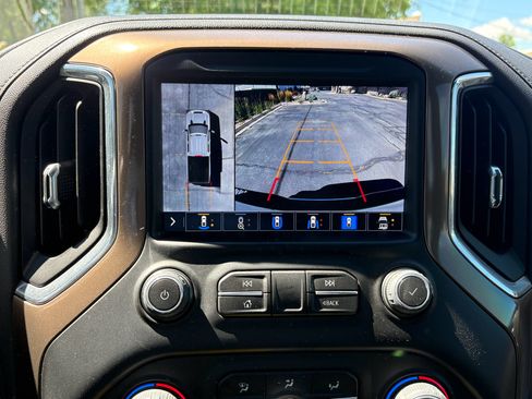 Used 2022 Chevrolet Silverado 3500 High Country AWD/4WD image 28