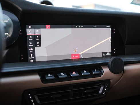 Used 2021 Porsche 911 Carrera w/ Premium Package image 24