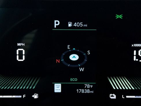 Certified 2025 Kia Carnival EX FWD image 39