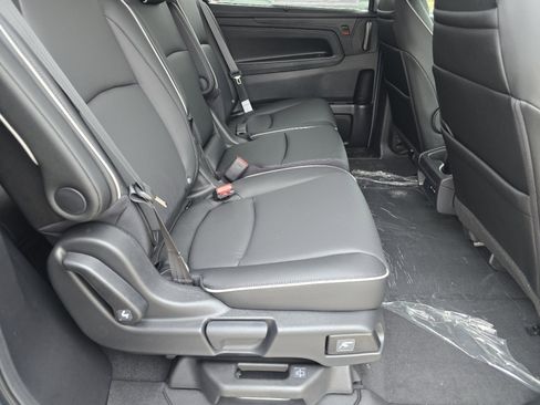 New 2026 Honda Odyssey Touring image 23