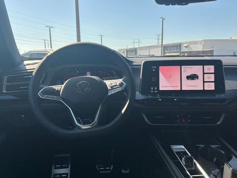 New 2026 Volkswagen Atlas Cross Sport SEL R-Line image 50